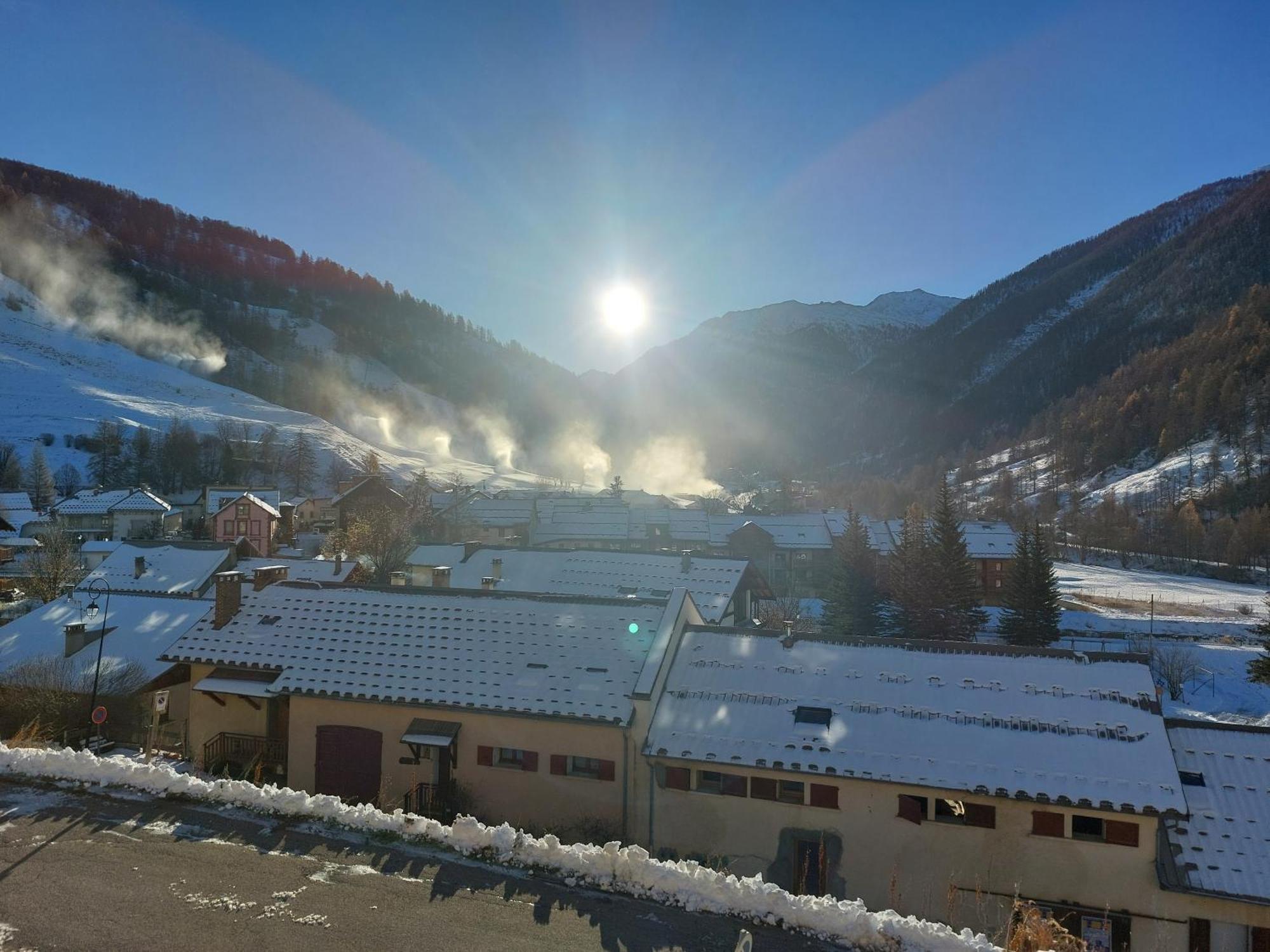 Le Studio Du Queyras Avec Vue Sur La Montagne Abries Luaran gambar